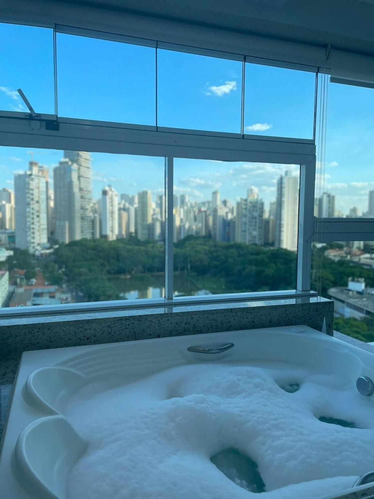 1 Qts.| 2 Hosp. | Jacuzzi Na Varanda | Linda Vista Goiânia Eksteriør billede